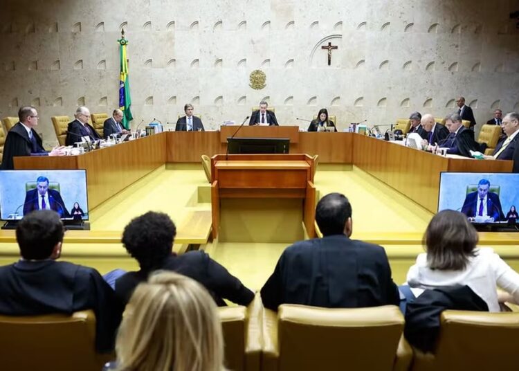stf-forma-maioria-para-descriminalizar-porte-de-maconha-para-uso-pessoal