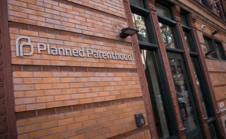 pro-vidas-comemoram-fechamento-de-4-clinicas-de-abortos-em-nova-york:-‘uma-vitoria’