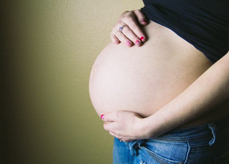 conselho-da-crianca-publica-resolucao-sobre-aborto-em-menores-sem-autorizacao-dos-pais