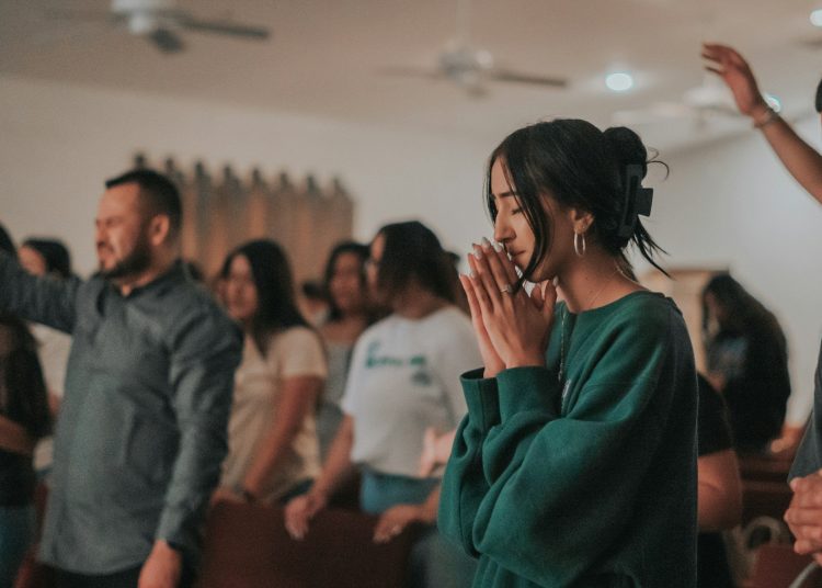 pastor-latino-nos-eua-relata-sobre-medo-de-deportacao-das-pessoas-na-igreja