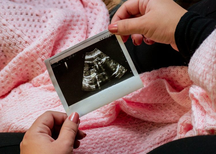 ‘lei-do-batimento-cardiaco’-salva-23.000-bebes-do-aborto,-na-florida