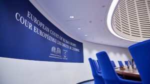pai-evangelico-recorre-a-corte-europeia-apos-ser-proibido-de-ensinar-a-biblia-ao-filho
