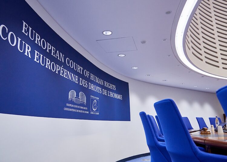 pai-evangelico-recorre-a-corte-europeia-apos-ser-proibido-de-ensinar-a-biblia-ao-filho